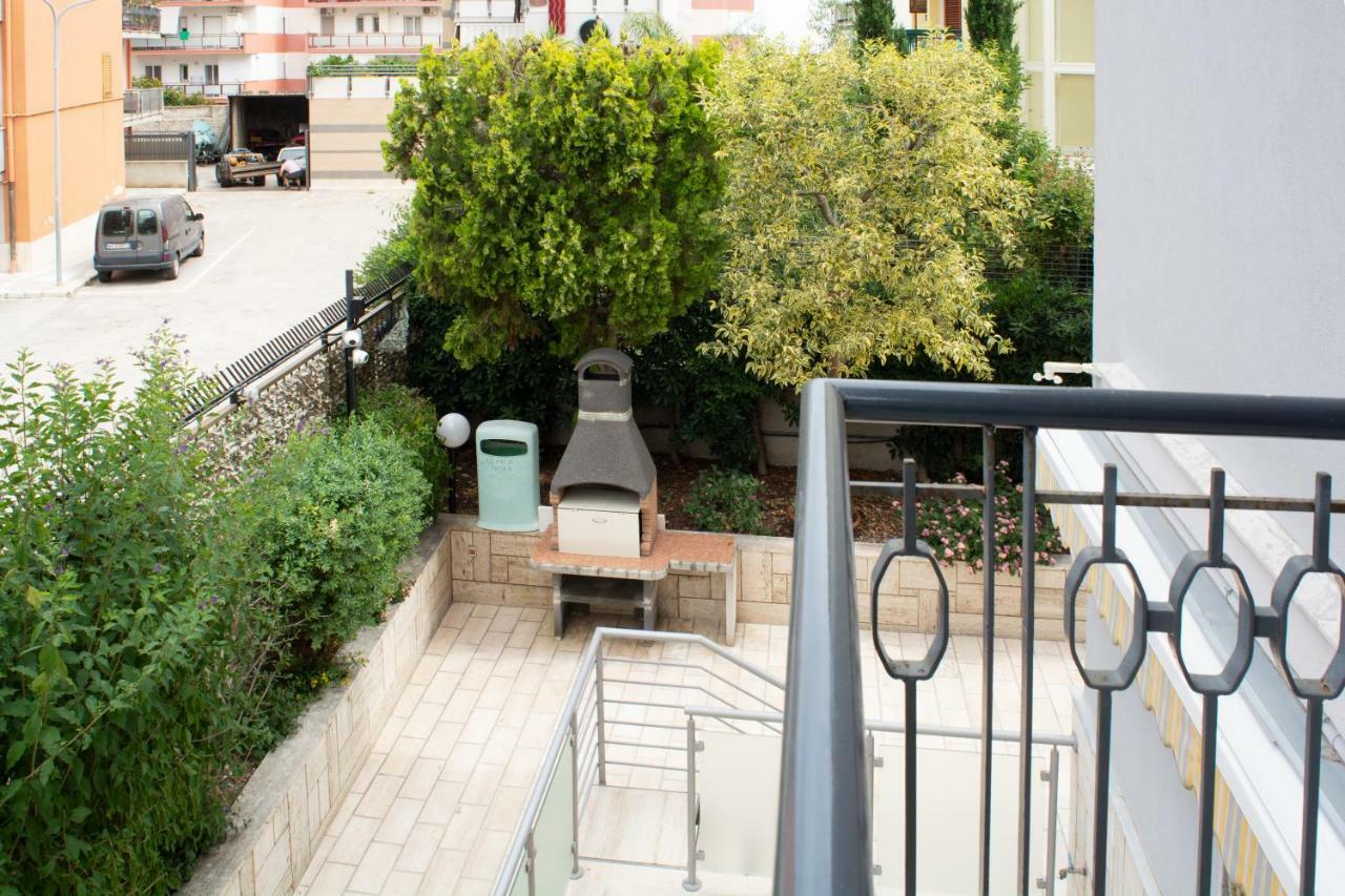 Villa Franca Mini Appartamenti بيشيلي المظهر الخارجي الصورة
